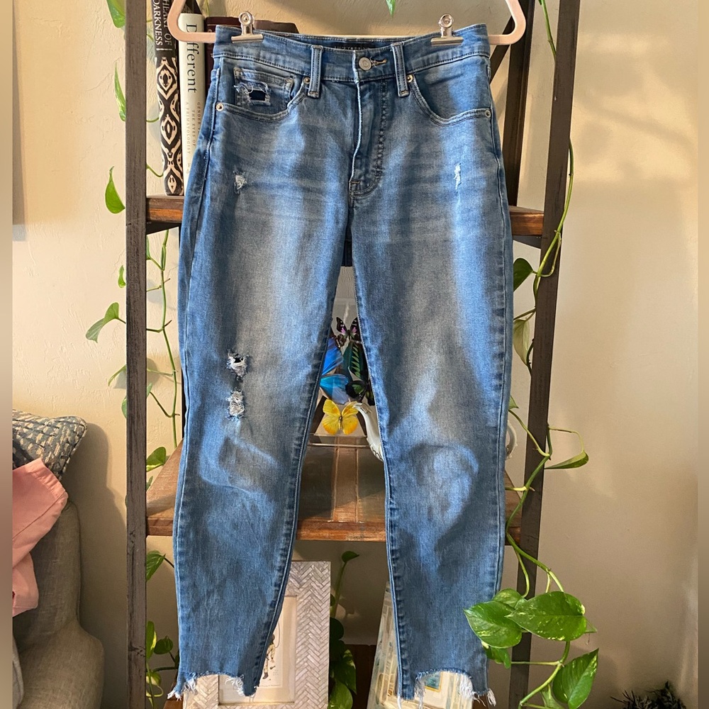 Lucky Brand Skinny Jean Size:4